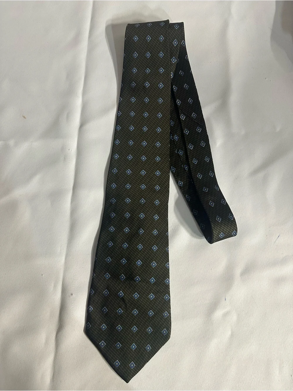 croft & barrow Olive, Black, and Navy Tie Set with Blue Accents